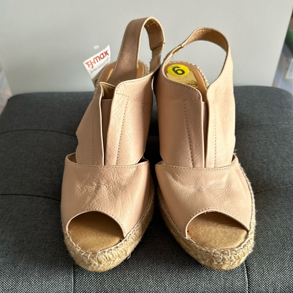 NEW TAN 3"HEEL SIZE 9 KANNA MADE IN SPAIN